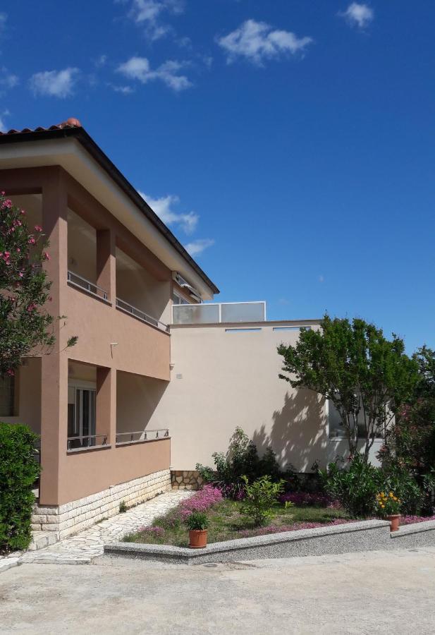 Apartments Nadia บัชกา ภายนอก รูปภาพ